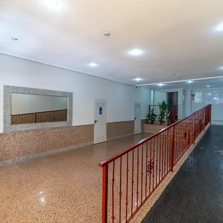 Apartamento Precioso Soleado, Con Piscina, Cerca Del Mar *