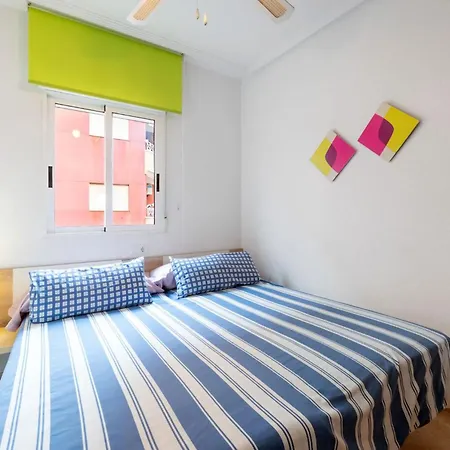 Precioso Soleado, Con Piscina, Cerca Del Mar 托雷维耶哈