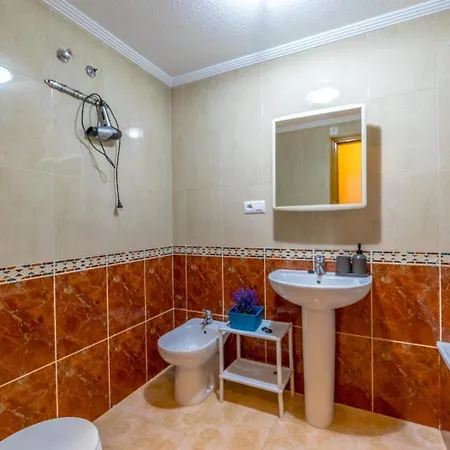 公寓 Precioso Soleado, Con Piscina, Cerca Del Mar 托雷维耶哈